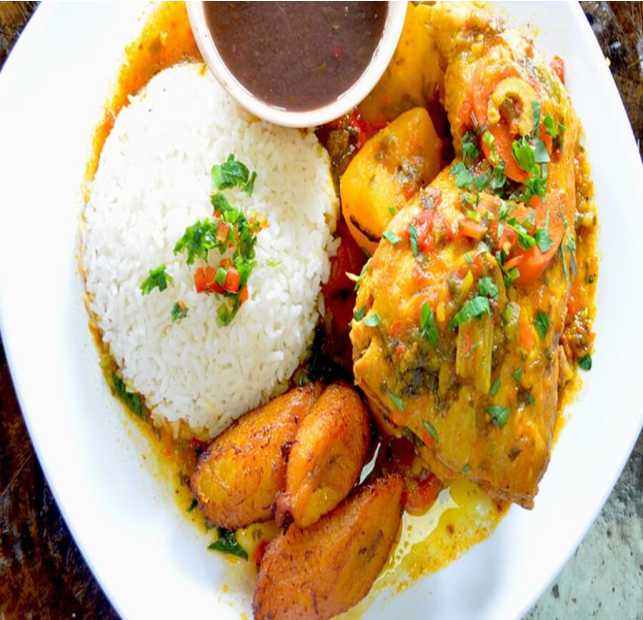 Pollo Guisado